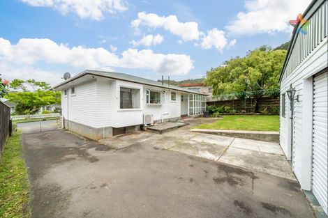 Photo of property in 12 Dalton Grove, Stokes Valley, Lower Hutt, 5019