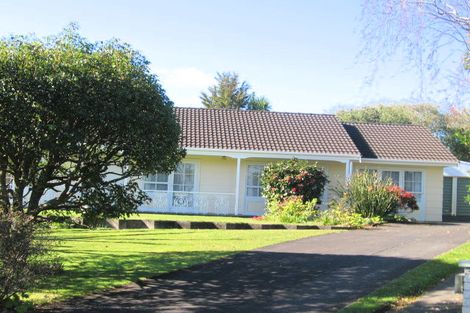 Photo of property in 4 Alf Walker Place, Papakura, 2110