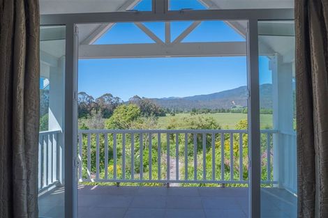 Photo of property in 120 Patons Rock Road, Patons Rock, Takaka, 7182