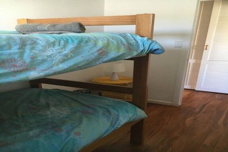 Photo of property in 6 Long Street, Torbay, Auckland, 0630