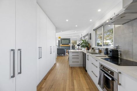 Photo of property in 16 Malta Crescent, South New Brighton, Christchurch, 8062