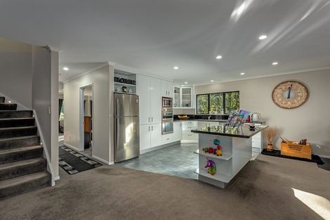 Photo of property in 402 Turitea Road, Turitea, Palmerston North, 4472