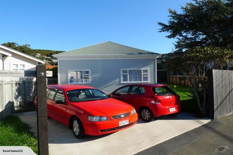 Photo of property in 15 Moselle Street, Island Bay, Wellington, 6023