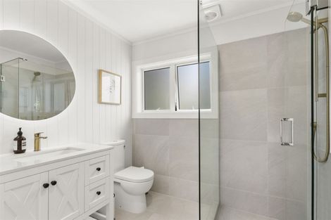 Photo of property in 2/6 Marsh Avenue, Forrest Hill, Auckland, 0620