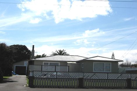 Photo of property in 212 Puriri Street, Castlecliff, Whanganui, 4501