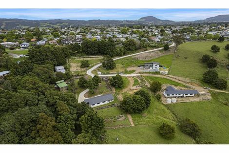 Photo of property in 4 Watercourse Way, Tikipunga, Whangarei, 0112
