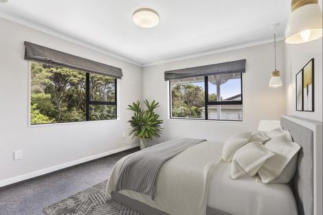 Photo of property in 42 Anne Mclean Drive, Bayview, Auckland, 0629