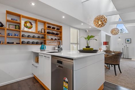 Photo of property in 205 Mount Pleasant Road, Mount Pleasant, Christchurch, 8081