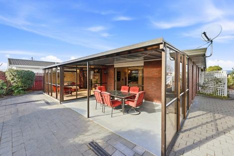 Photo of property in 2 Warwick Place, Springvale, Whanganui, 4501