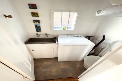 Photo of property in 2/9 Copley Street, New Lynn, Auckland, 0600