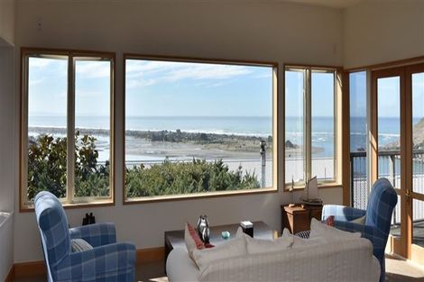 Photo of property in 75 Moncks Spur Road, Redcliffs, Christchurch, 8081