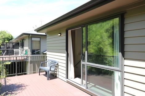 Photo of property in Arno Apartment, 2/8 Mckerrow Place, Sunshine Bay, Queenstown, 9300