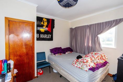 Photo of property in 17 Aotea Street, Castlecliff, Whanganui, 4501