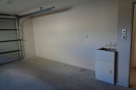 Photo of property in 8/103 Swanson Road, Henderson, Auckland, 0610