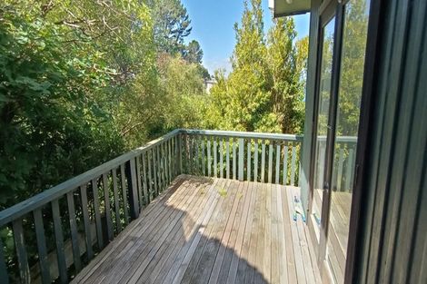 Photo of property in 148 Nicholson Road, Khandallah, Wellington, 6035