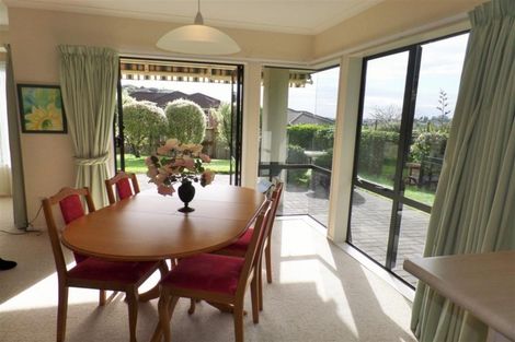 Photo of property in 6 Hawk Place, Welcome Bay, Tauranga, 3112