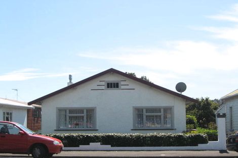 Photo of property in 202 Saint Aubyn Street, New Plymouth, 4310