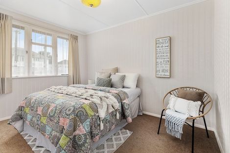 Photo of property in 13 Greer Crescent, Tawa, Wellington, 5028