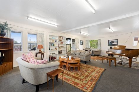 Photo of property in 16 Godden Crescent, Orakei, Auckland, 1071