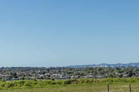Photo of property in 89 Oak Road, Poraiti, Napier, 4112