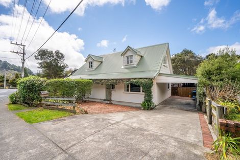 Photo of property in 11 Forest Road, Pinehaven, Upper Hutt, 5019