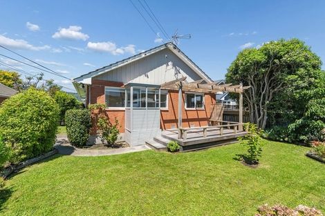 Photo of property in 5a Rosebank Avenue, Avalon, Lower Hutt, 5011