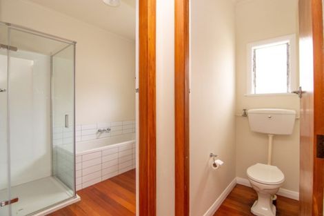 Photo of property in 583 Featherston Street, Roslyn, Palmerston North, 4414