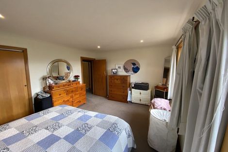 Photo of property in 132 Wakari Road, Helensburgh, Dunedin, 9010