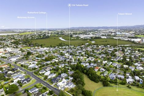 Photo of property in 134 Taikata Road, Te Atatu Peninsula, Auckland, 0610