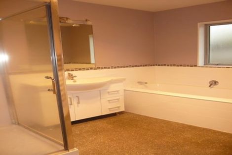 Photo of property in 16 Cole Thomas Place, Huntington, Hamilton, 3210