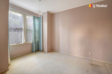 Photo of property in 6 Macbeth Street, Caversham, Dunedin, 9012