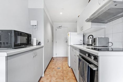 Photo of property in 13b/30 Westward Ho, Glen Eden, Auckland, 0602