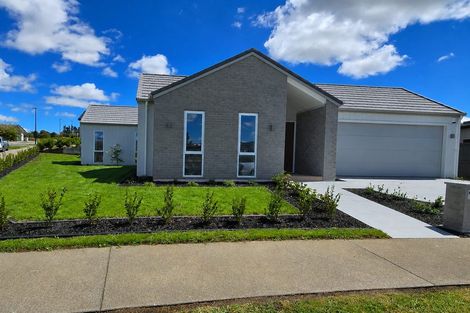 Photo of property in 20 Arohaina Avenue, Karaka, 2124