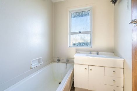 Photo of property in 6 Adamson Crescent, Glengarry, Invercargill, 9810