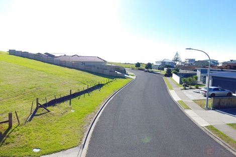 Photo of property in 41 Omega Place, Coastlands, Whakatane, 3120