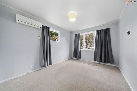 Photo of property in 4a Deller Grove, Silverstream, Upper Hutt, 5019