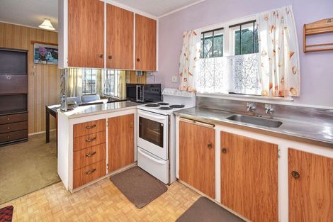 Photo of property in 10 Edinburgh Avenue, Rosehill, Papakura, 2113