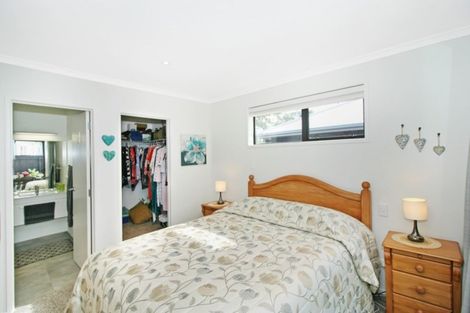 Photo of property in 260 Coronation Avenue, Welbourn, New Plymouth, 4310