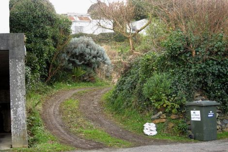 Photo of property in 24 Adderley Terrace, Ravensbourne, Dunedin, 9022