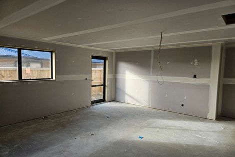 Photo of property in 19 Ellmers Street, Woodend, 7691