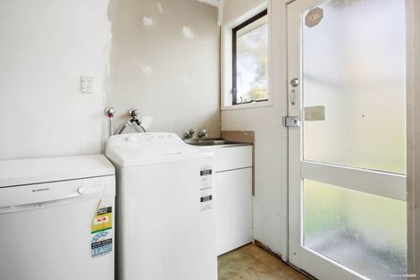 Photo of property in 71 Oreil Avenue, West Harbour, Auckland, 0618