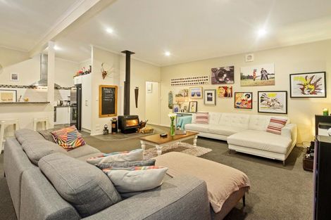 Photo of property in 9 Keven Road, Clarks Beach, Pukekohe, 2679