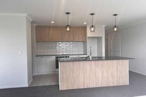 Photo of property in 16 Te Rata Boulevard, Karaka, 2124