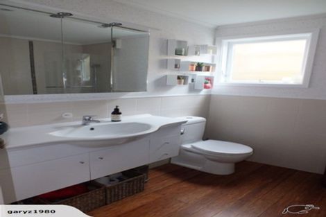 Photo of property in 22 Enfield Road, Hospital Hill, Napier, 4110