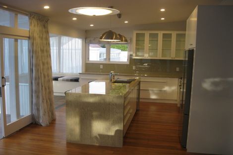 Photo of property in 15 Fancourt Street, Karori, Wellington, 6012