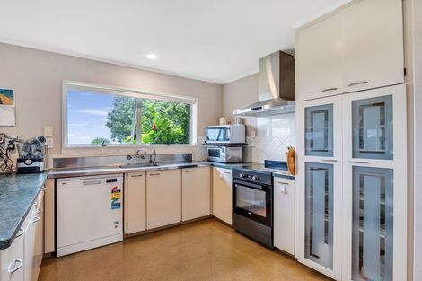 Photo of property in 2 Tautara Place, Ohauiti, Tauranga, 3112