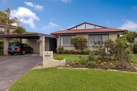 Photo of property in 12 Sheralee Place, Bucklands Beach, Auckland, 2014
