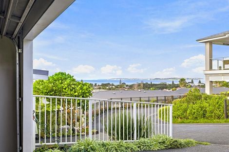 Photo of property in 56 Panorama Heights, Orewa, 0931