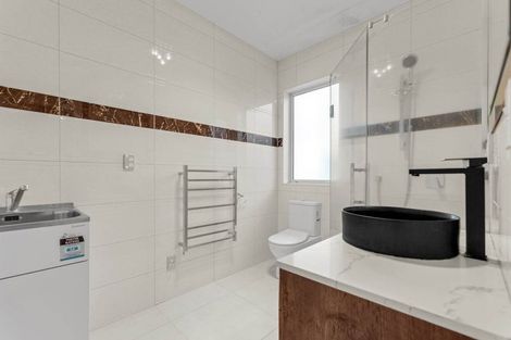 Photo of property in 8 Gortnest Place, Flat Bush, Auckland, 2019