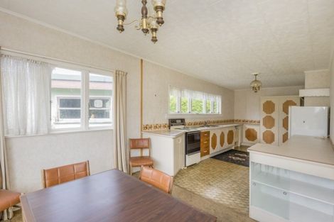 Photo of property in 36 Rangihiroa Street, Waikanae Beach, Waikanae, 5036